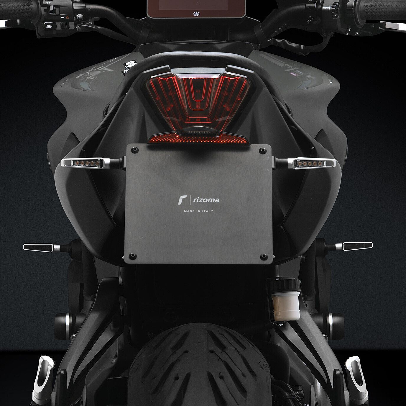 Rizoma Kennzeichenhalter Fox PT238B für Yamaha MT-07 2021-2023 - Motorradteile & Ersatzteile - Anbauteile