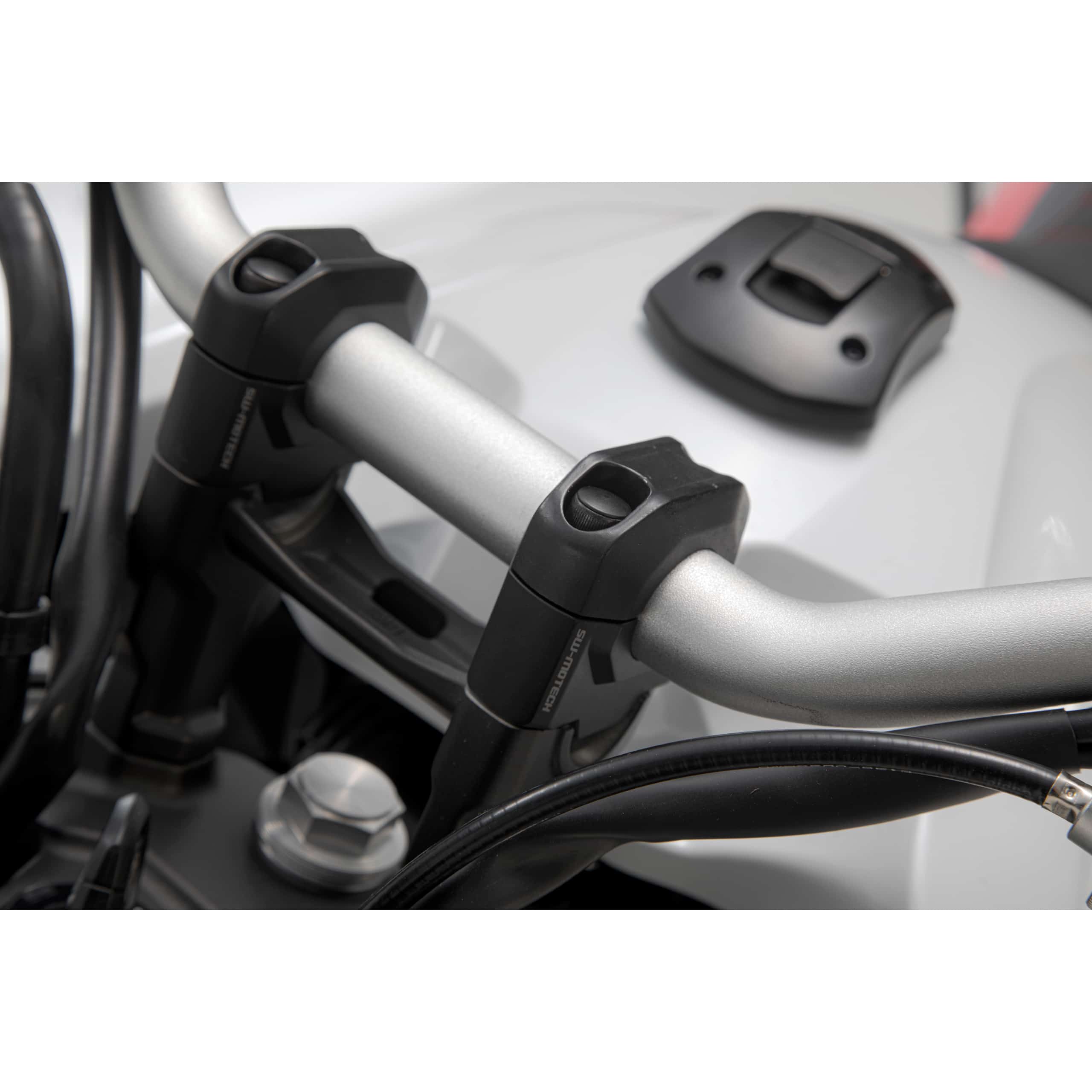 SW-MOTECH Lenkererhöhung AC für 28mm Lenker um 30mm schwarz - Motorradteile & Ersatzteile - Lenker