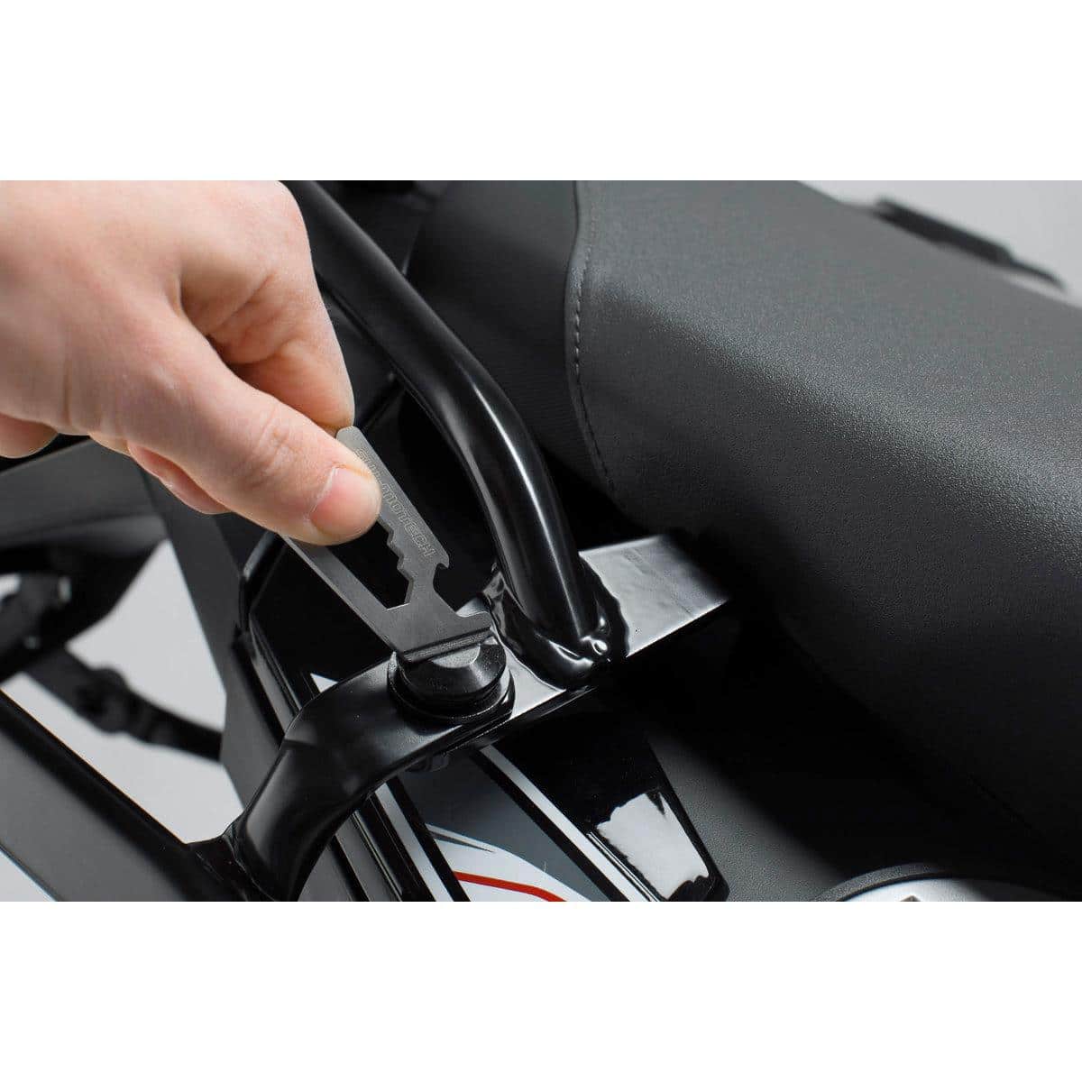 SW-MOTECH Multitool Schlüsselanhänger Edelstahl silber - Motorradzubehör - Werkzeuge